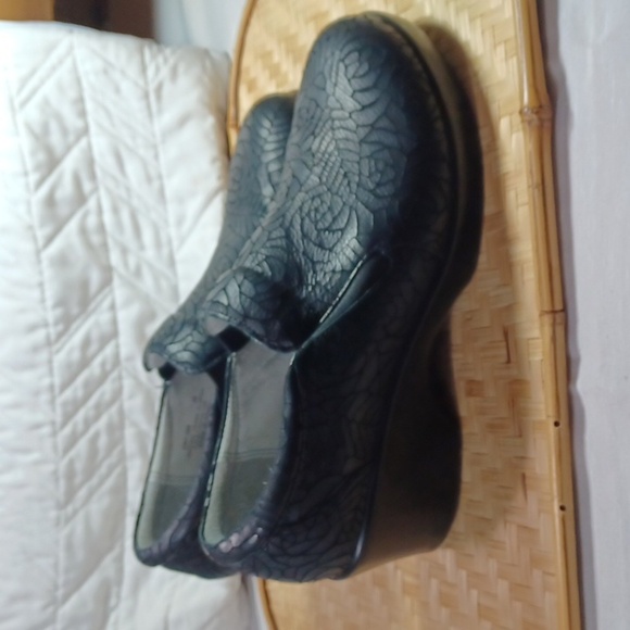 Alegria KEL-431 Work Slip-On Shoe Black Damask Floral Size 39 ( 8.5 - Picture 4 of 13